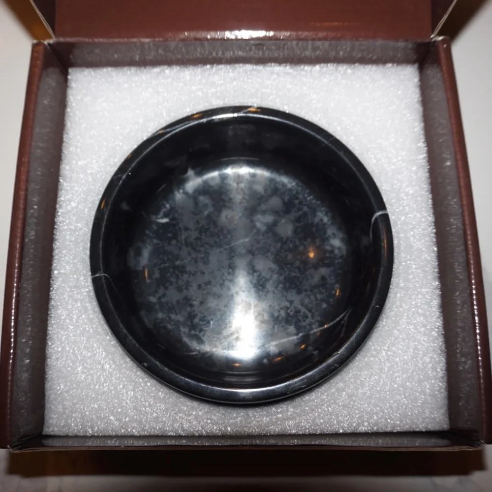 ame gemella marble pet bowl (small to medium size pets)